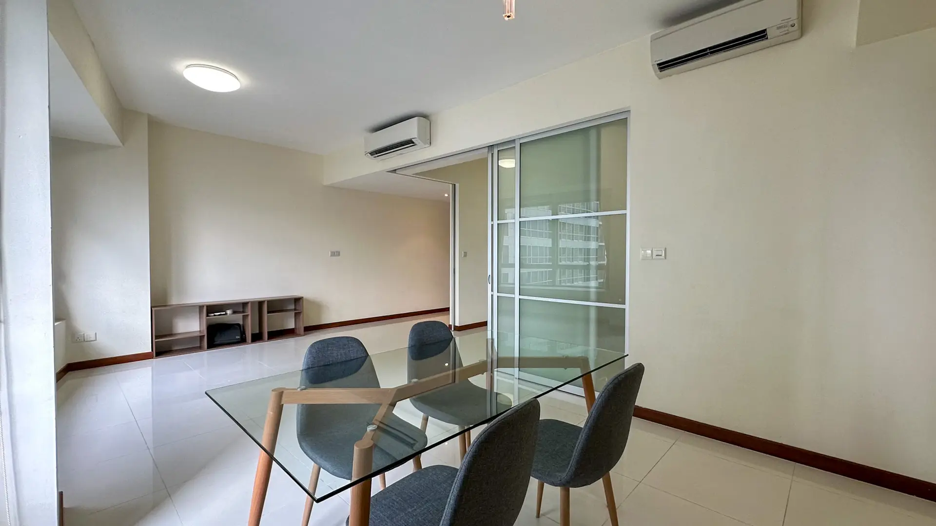The Sail @ Marina Bay 1 Bedroom Living Room Pictures